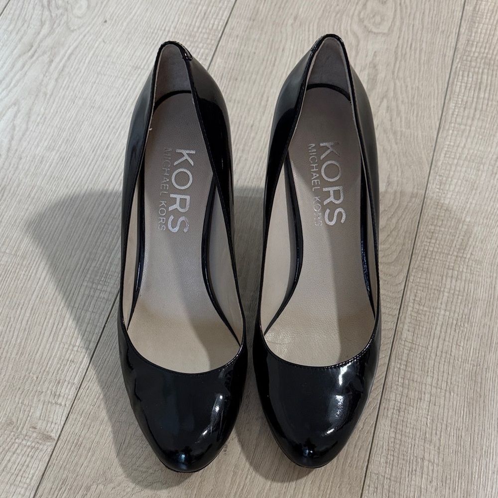Michael Kors Glossy Black Heels
